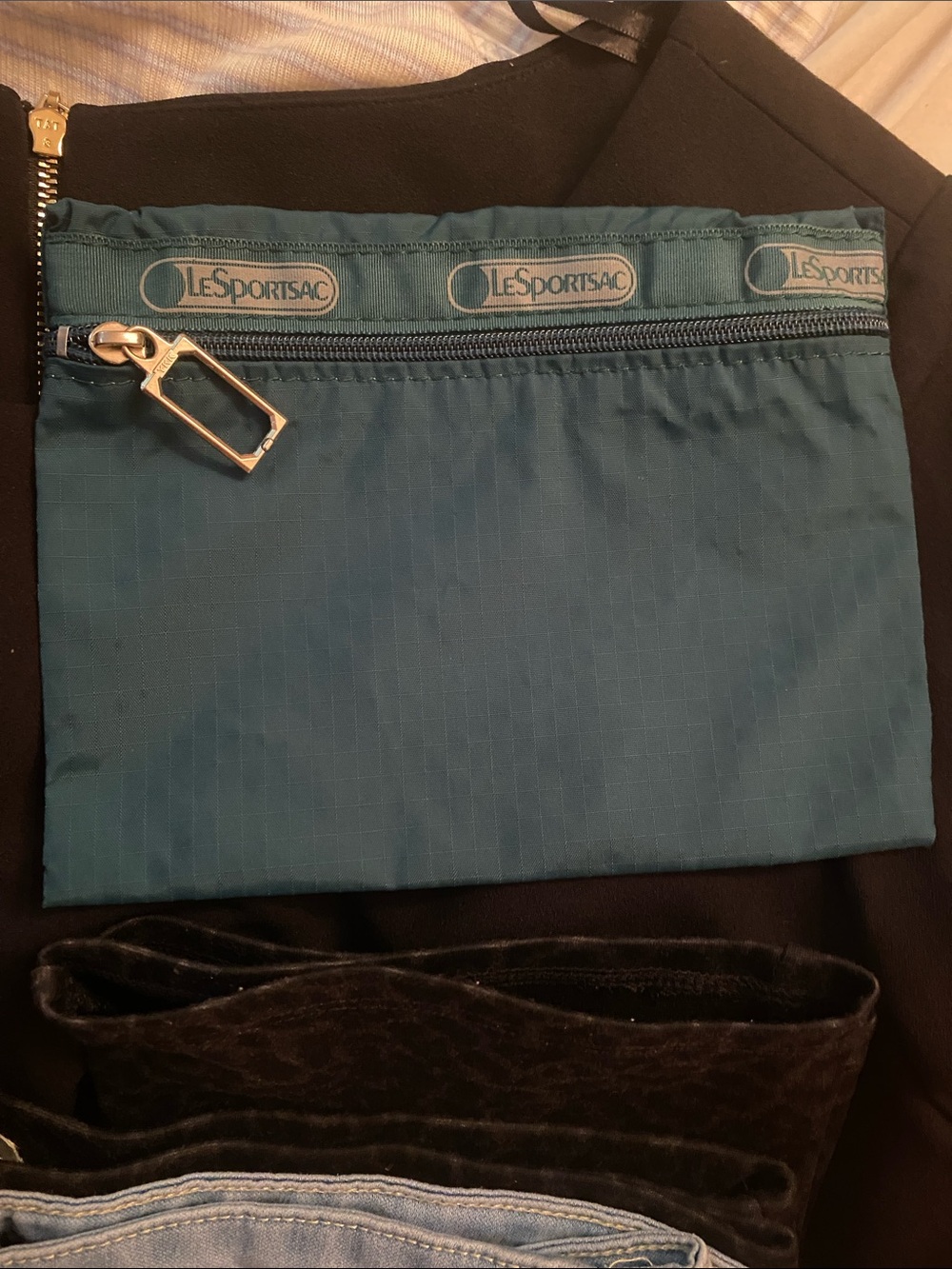 Vintage LeSportsac Forest Green Nylon Zip Pouch Old Logo 1980s Era